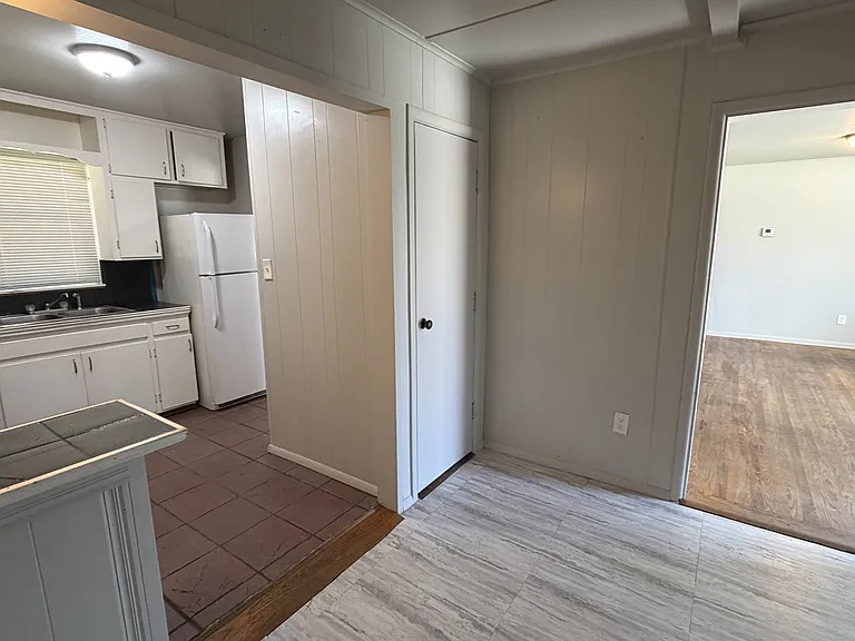3929 NW 32nd St — Photo 16