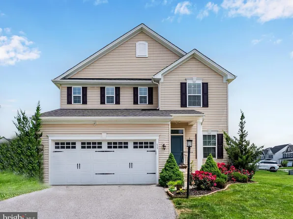 11 Kestrel Dr, Mechanicsburg, PA 17050