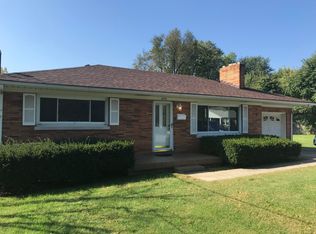 1822 Upper Hunters Trce, Louisville, KY 40216