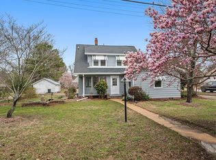 121 Old Railway Rd, Yorktown, VA 23692