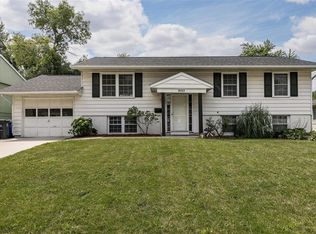 6223 Eastview Ave SW, Cedar Rapids, IA 52404