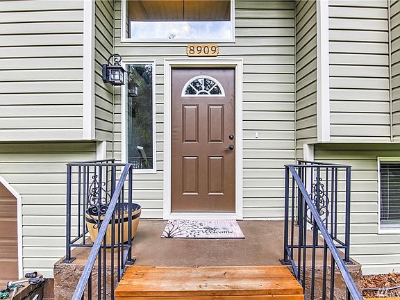 5th image of 8909 108th St SW