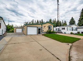 37534 England Way #325, Red Deer County, AB T4S2C3
