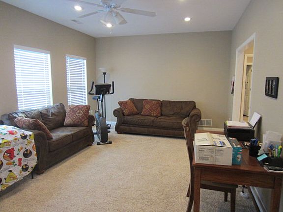 2nd image of 2411 College Park Dr