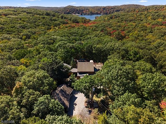 3rd image of 53 Tintle Rd
