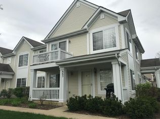 665 Lincoln Station Dr, Oswego, IL 60543