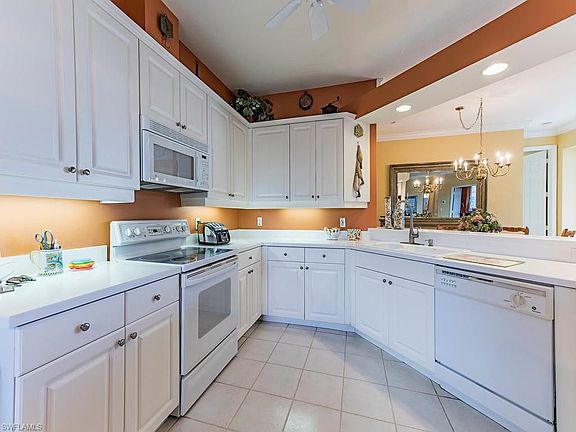 3rd image of 1610 Clermont Dr Unit 205