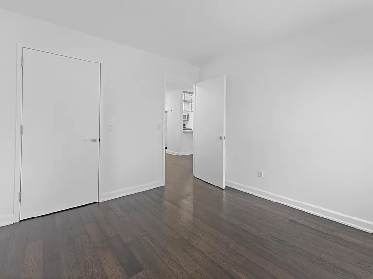 77 W 24th St #19F — Photo 7