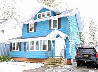 37 Irvington Rd, Rochester, NY 14620