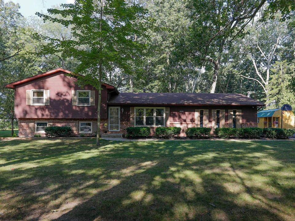 58084 Oakwood Dr-101