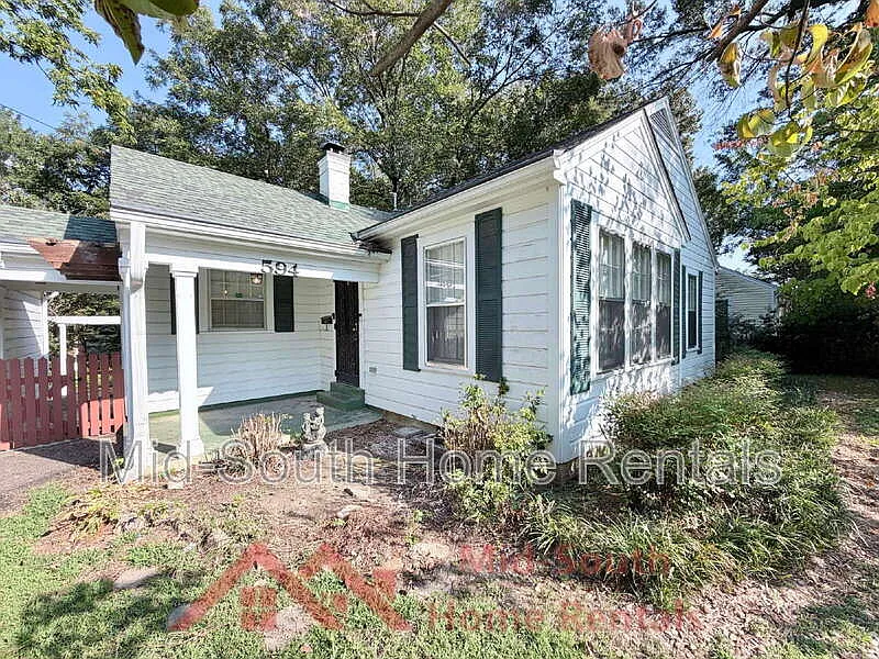 2 bed, 1.0 bath, 827 sqft, $1,495 — Photo 4