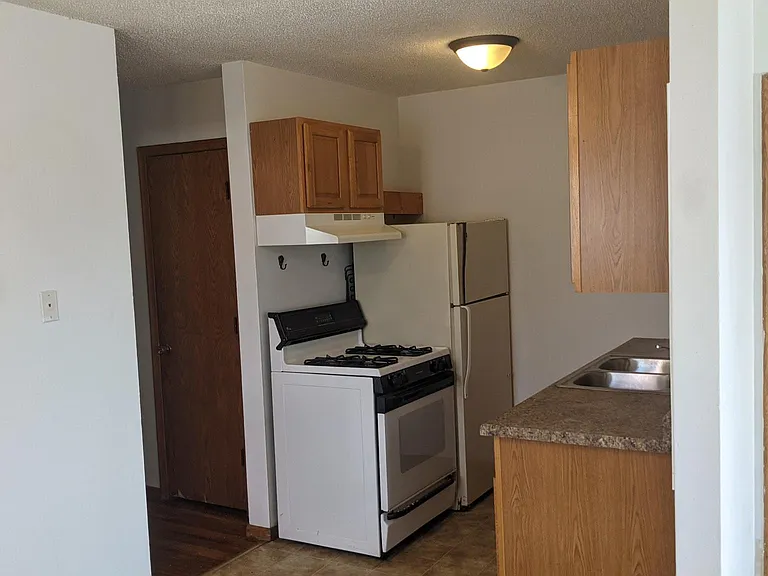 5753 Sander Dr #4 — Photo 1