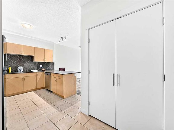 4th image of 8880 N Horton Rd SW #1401