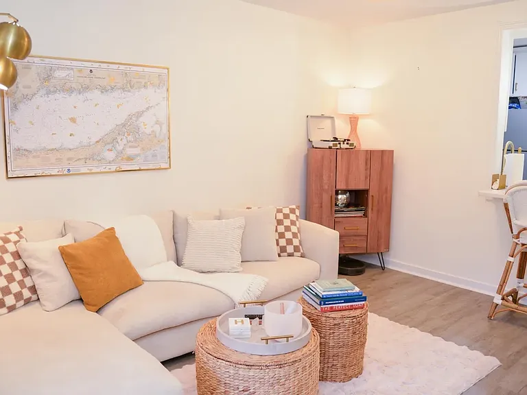 33 Foran Rd #9 — Photo 2