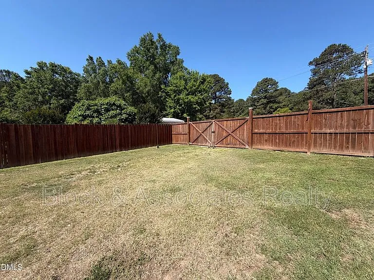 600 Manns Chapel Rd — Photo 15