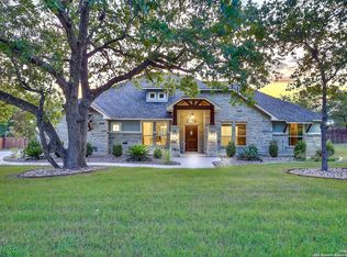 172 Bobby Lynn, Adkins, TX 78101
