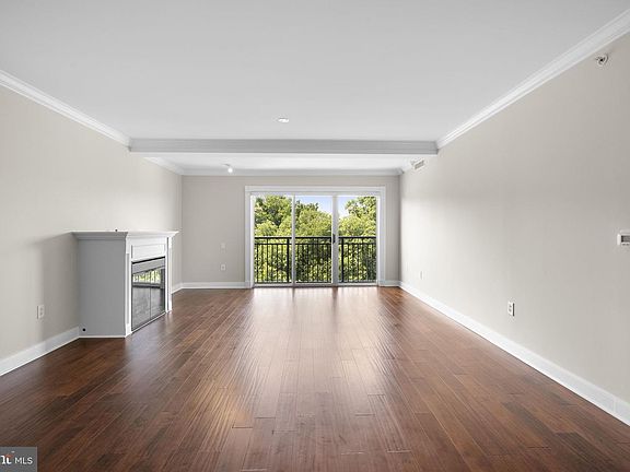 5th image of 5 Park Pl APT 415