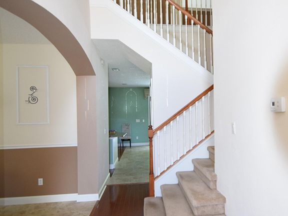 3rd image of 1924 Holly Oak Dr