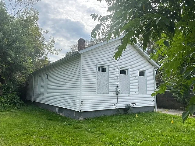 3 bed, 1110 sqft, $1,500 — Photo 2