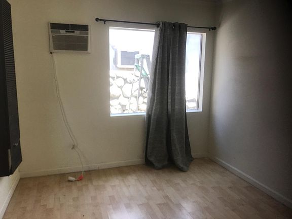 Dining area at left side when enter from living room will be