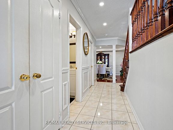 5th image of 23 Edenvalley Rd