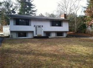 2 Burbank St, Plymouth, MA 02360