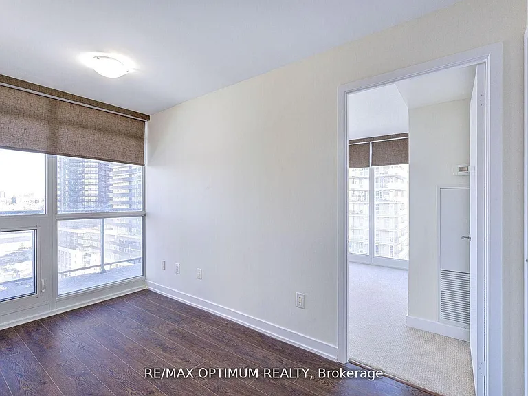 121 McMahon Dr #1817 — Photo 14