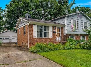 2212 Lakeland Rd, Greensboro, NC 27406