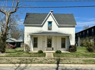 319 Maple St, Marshfield, MO 65706