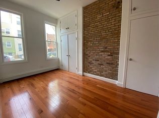 68 Powers St APT 1L, Brooklyn, NY 11211
