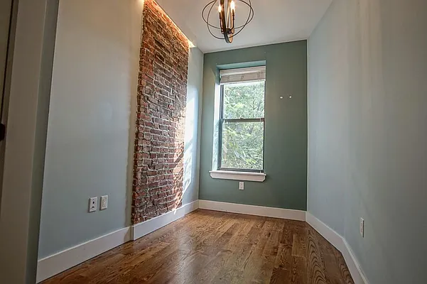 Rented by Lofts and Flats LLC | media 10