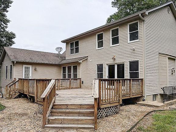 4030 Erin CT LR (4 of 1)
