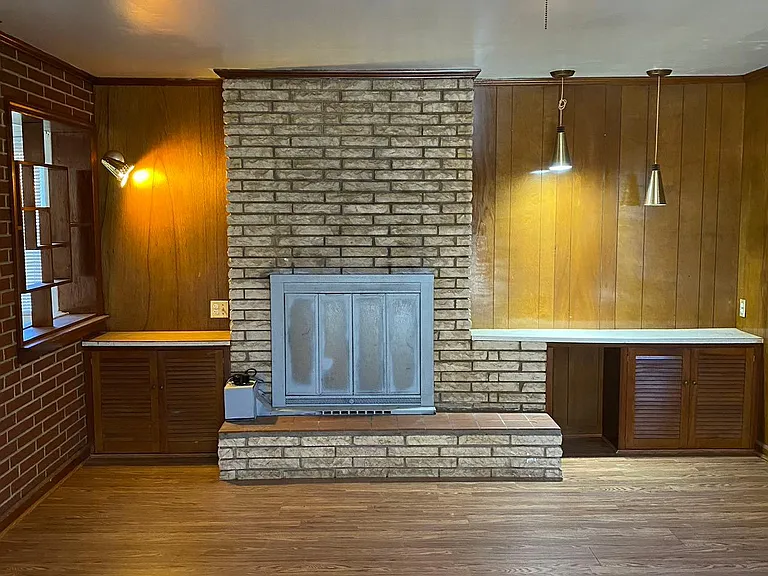 1217 Forestdale Dr — Photo 11