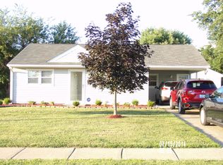 7413 Watson Ln, Louisville, KY 40272