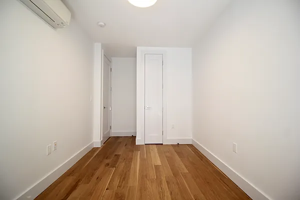 Rented by Hagstrom Management Inc | media 33