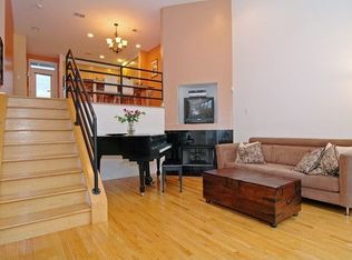 920 E 48th St, Chicago, IL 60615