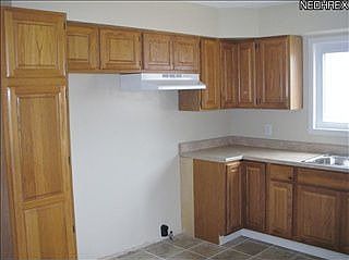 5th image of 172 Parkway Blvd
