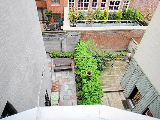 Rented by Balass Ralph, LREB | media 23