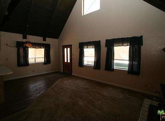 4th image of 1010 Pine Mountain Dr