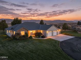 380 Pheasant Crest Dr, Yakima, WA 98908