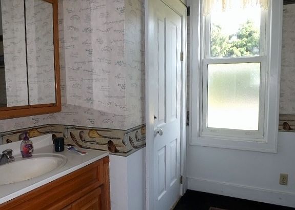5th image of 5627 N 425 W