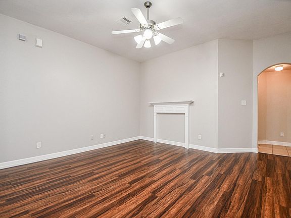 3rd image of 10503 Quiet Villas Ln