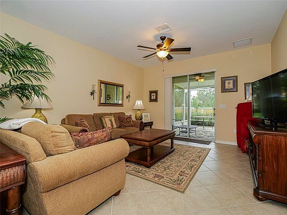 5th image of 6325 Oxford Cir Unit 101A