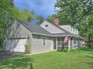 381 N Shady Ln, Elmhurst, IL 60126