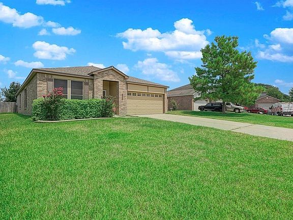3rd image of 8814 Willow Spur Dr