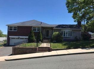 8 Brook St, Chelsea, MA 02150