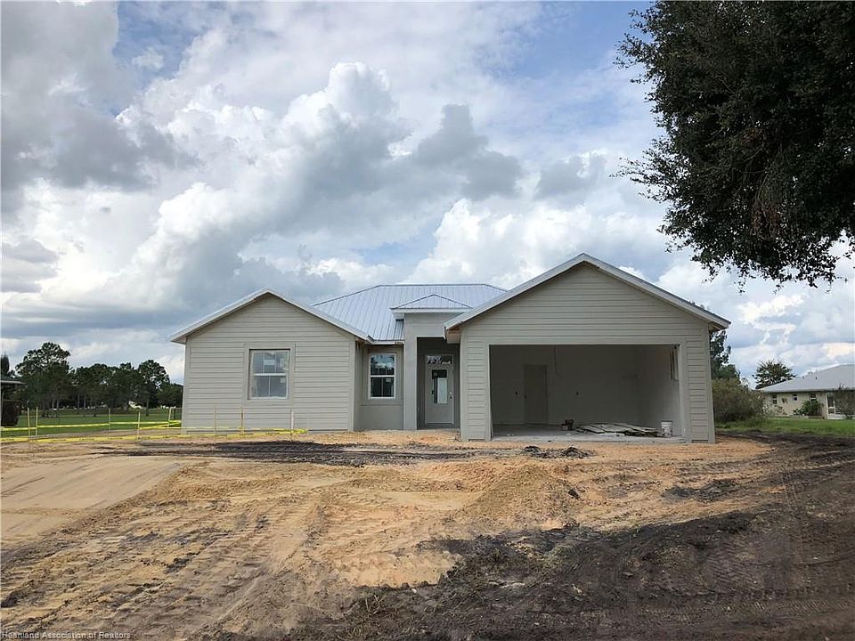 1st image of 301 Duane Palmer Blvd