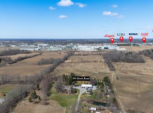 959 Book Rd W, Hamilton, ON L9G 3L1