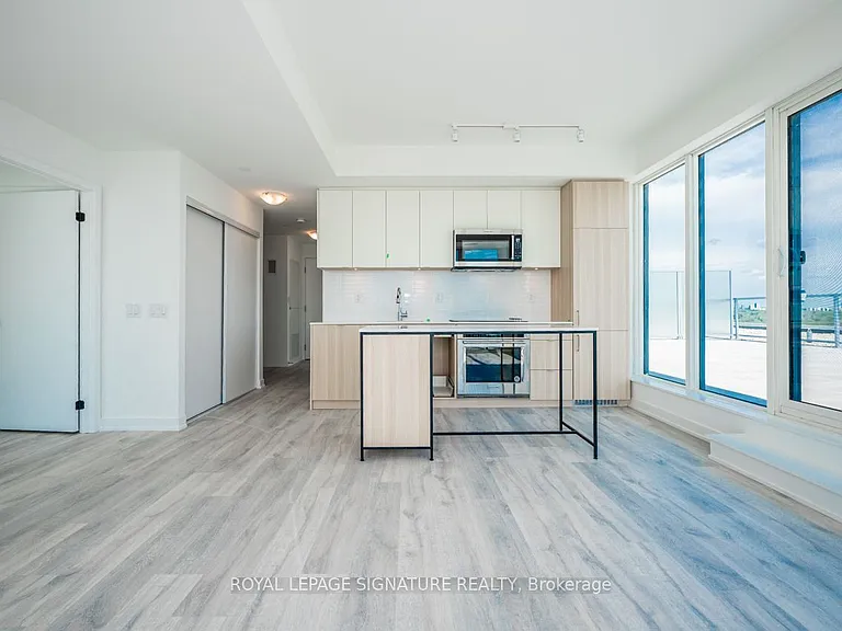 220 Missinnihe Way #1403 — Photo 14