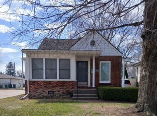 22646 Lakeland St, Saint Clair Shores, MI 48081